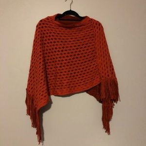 2 Chic Burnt Orange Poncho OS ⚫️